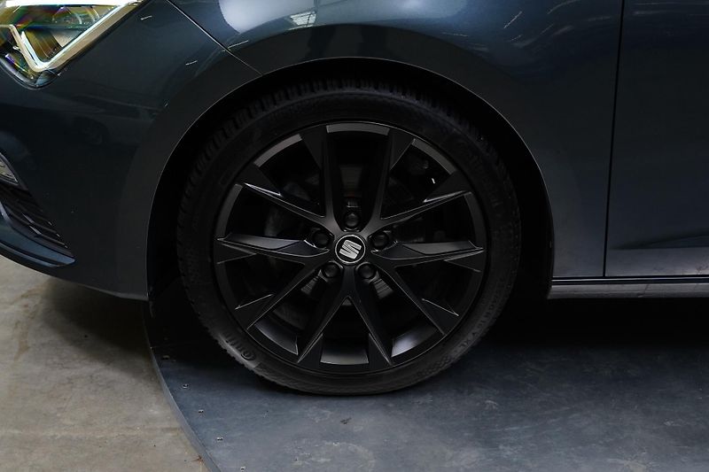Seat Leon - fotka 10 z 27