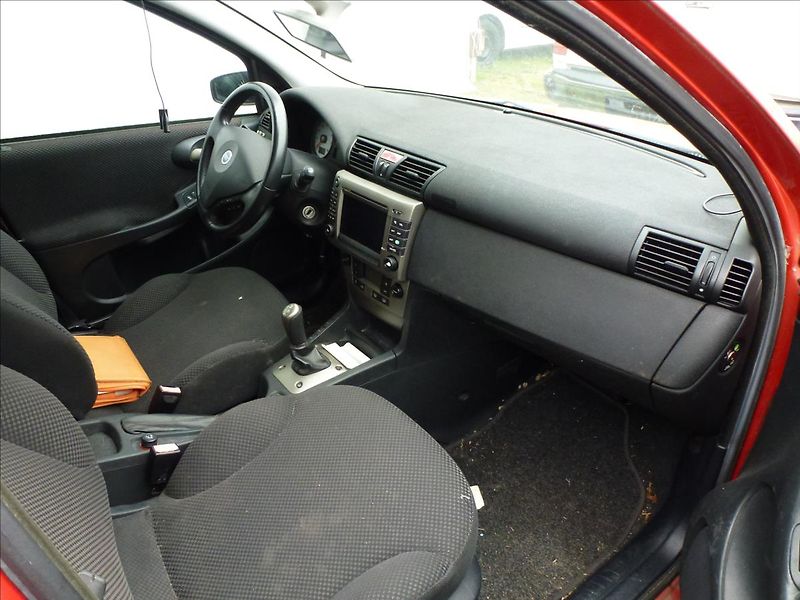 Fiat Stilo 2,4 ABARTH AUTOMAT  20V ABARTH - fotka 7 z 21