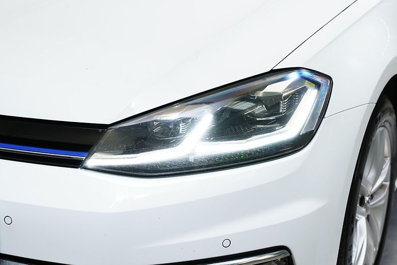 Volkswagen Golf - fotka 9 z 30