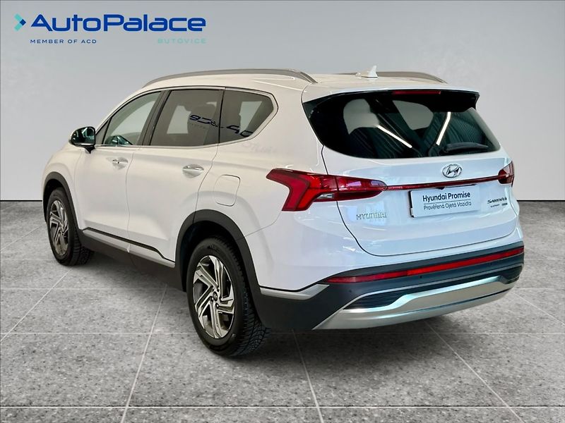 Hyundai Santa Fe 2,2 CRDI STYLE 4X4 1.MAJITEL - fotka 6 z 18