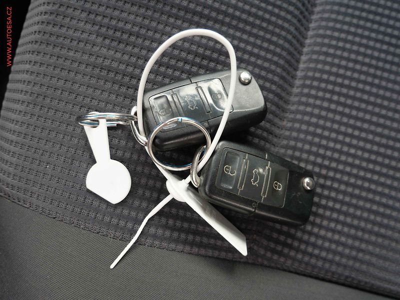 Volkswagen Polo (2006) 1.4TDi, Auto.klima - fotka 13 z 13