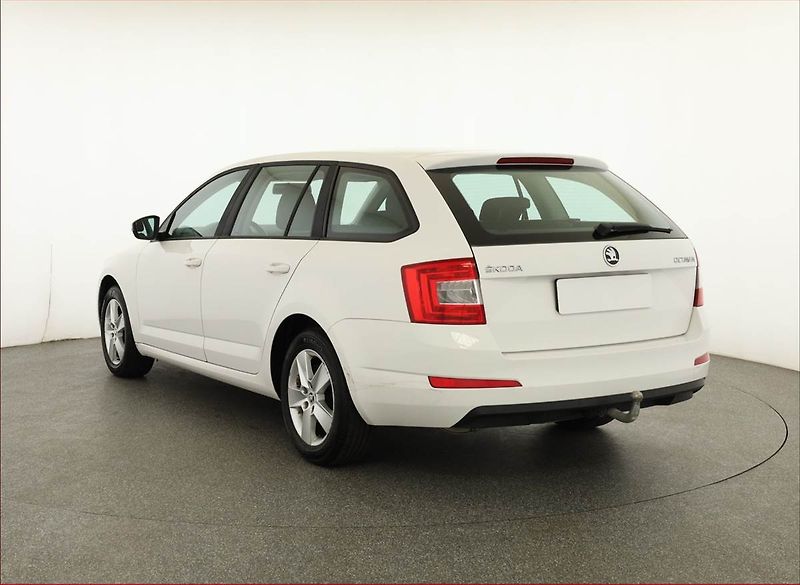Škoda Octavia (2016) Ambition 2.0 TDI, Tempomat - fotka 4 z 15