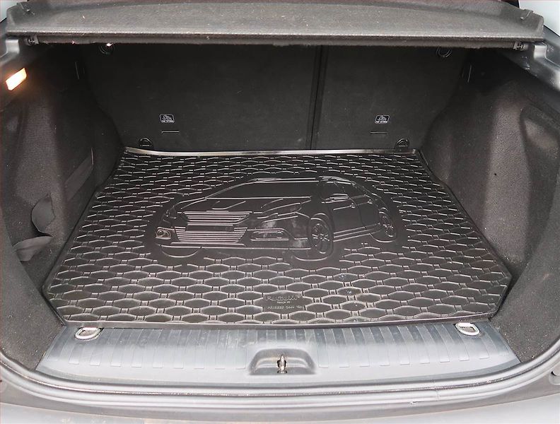 Peugeot 2008 (2019) Active 1.2 PureTech, Tempomat - fotka 13 z 16