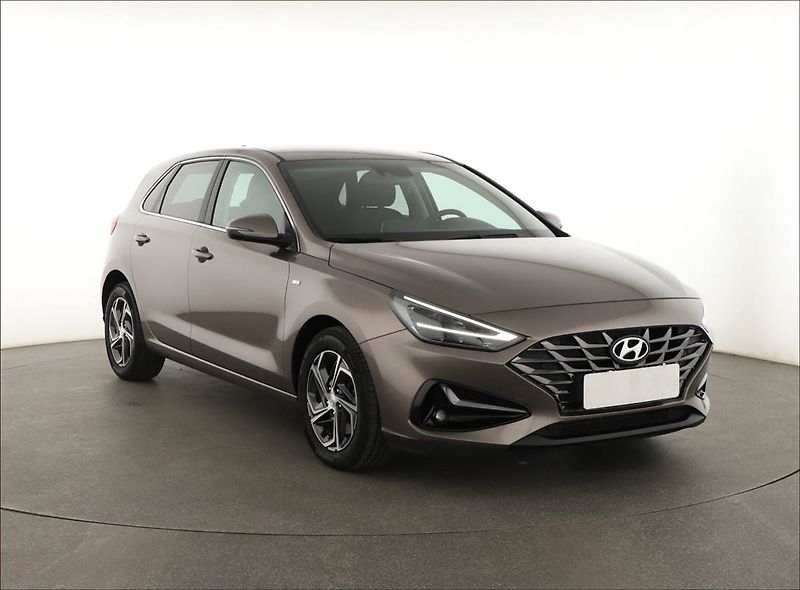 Hyundai i30 (2023) Smart 1.5 T-GDI, Automat, ČR - fotografie inzerátu
