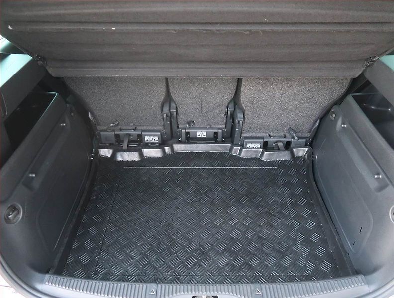 Škoda Roomster (2013) Ambition 1.2 TSI, ČR,1.maj - fotka 12 z 13