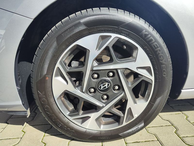 Hyundai i30 1.0 T-GDI/74kW Smart CLIMATE D - fotka 28 z 29