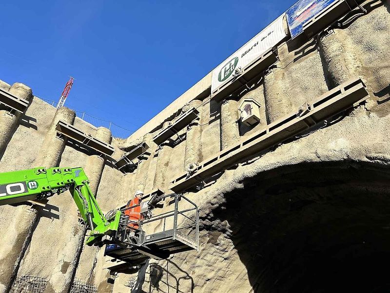 Žehnání svaté Barbory na stavbě tunelu Homole na budoucí dálnici D35 u Vysokého Mýta.