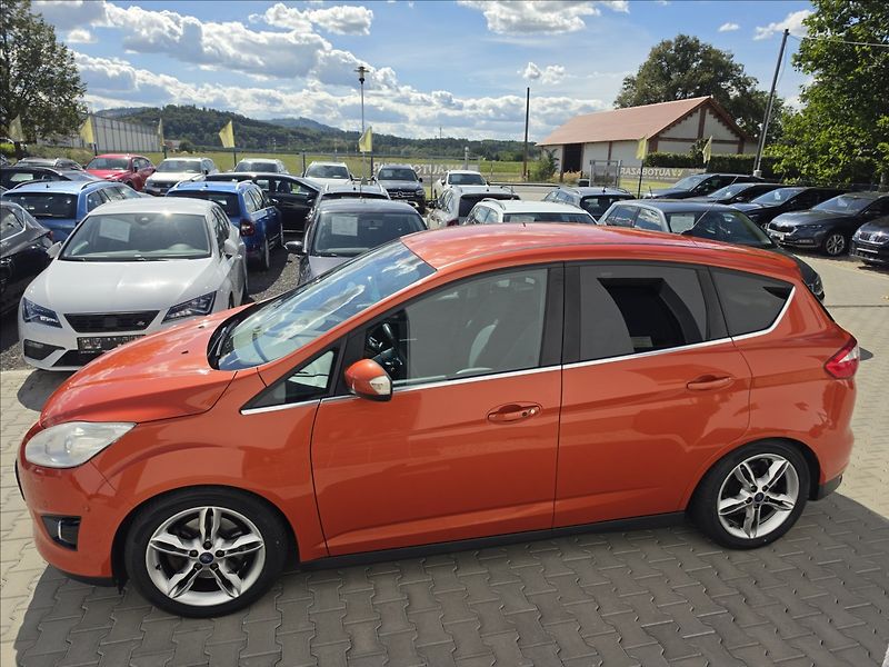 Ford C-MAX 1,6 1 110KW Titanium - fotka 9 z 40