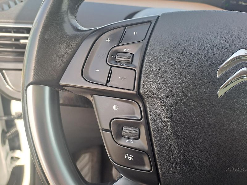 Citroën C4 Picasso (2014) 1.6 ČR 1. MAJITEL, PĚKNÝ STAV - fotka 27 z 32
