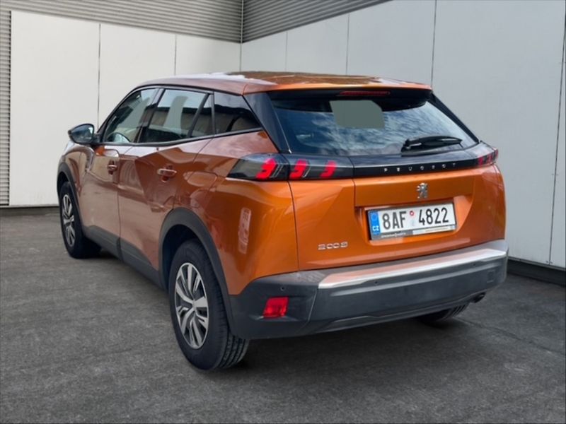 Peugeot 2008 1,2 PT 100 Active - fotka 4 z 11