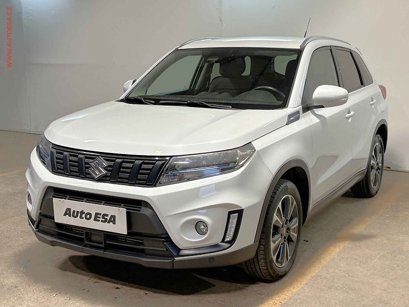 Suzuki Vitara (2020) 1.4 BoosterJet 4x4 Mild - fotka 3 z 16