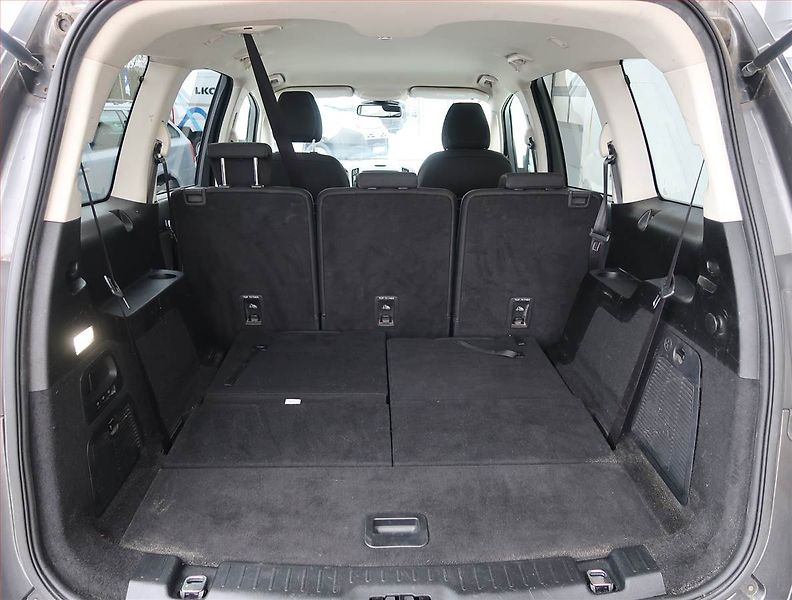 Ford Galaxy (2018) 2.0 TDCi, 7 míst, Navi - fotka 13 z 16