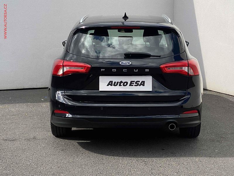 Ford Focus (2019) 1.5 EcoBlue, AC, tempo, navi - fotka 5 z 19