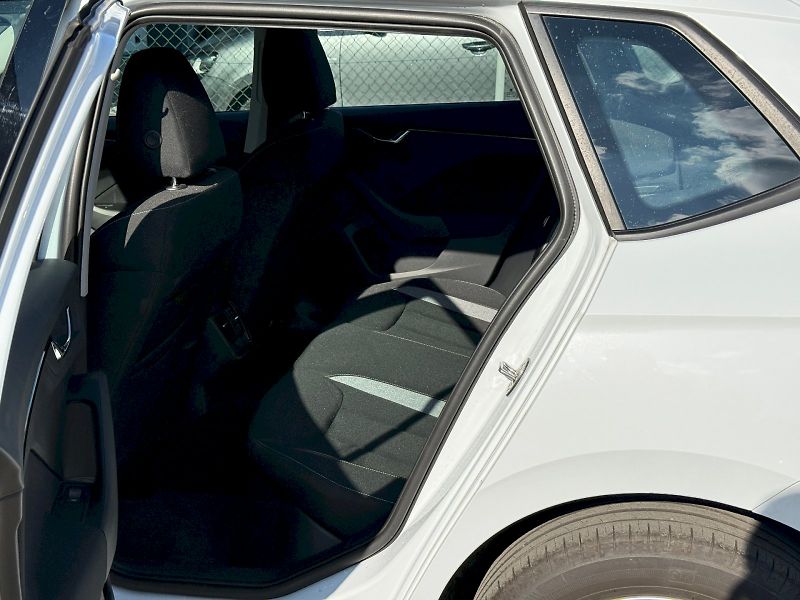 Škoda Kamiq (2025) 1.0 TSI 85 kW Selection - fotka 16 z 20