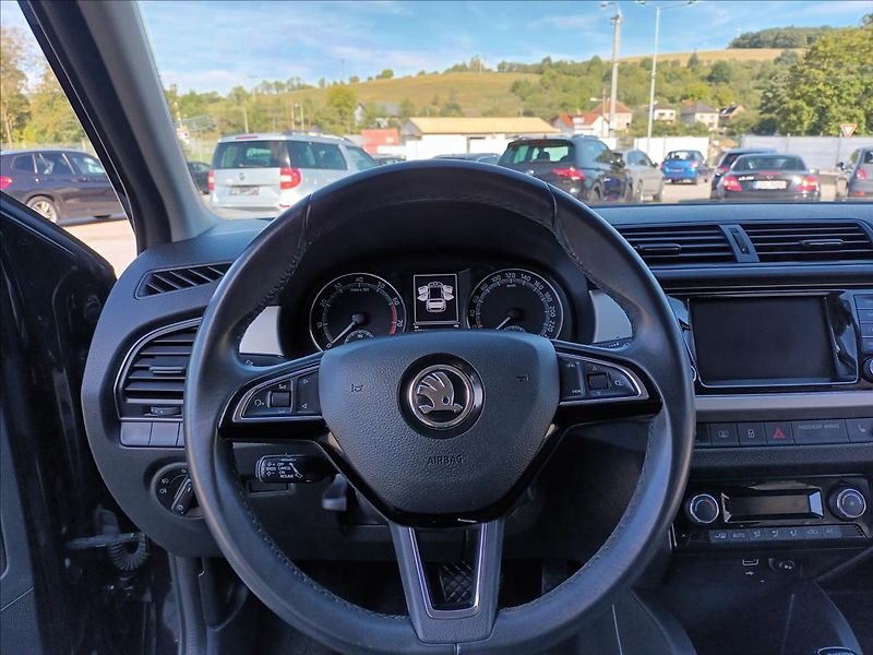 Škoda Fabia 1,0 TSI,81KW,DSG,STYLE,TAŽNÉ, - fotka 12 z 46