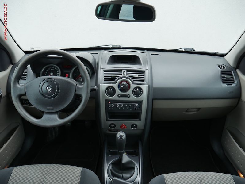 Renault Mégane (2004) 1.4 16V, STK4/28 - fotka 8 z 17