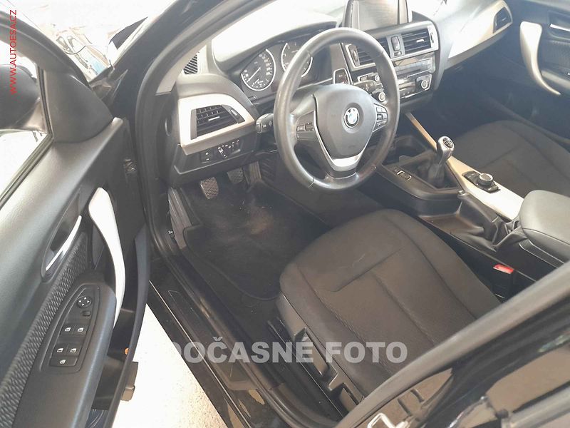 BMW Řada 1 (2017) 2.0, autoAC - fotka 3 z 3