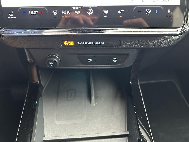 Ford Puma GEN-E 43kWh dojezd 123kW/168 k - fotka 33 z 33