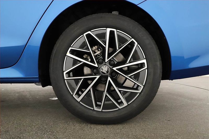 Škoda Octavia (2025) 1.5 TSI, Selection, FullLed - fotka 12 z 16