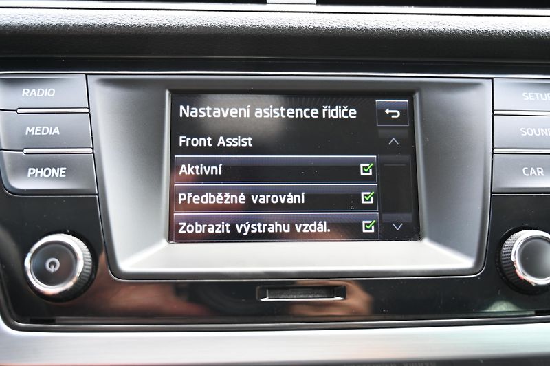 Škoda Fabia 1.2TSI 81KW DSG Ambition 5/16 - fotka 13 z 49