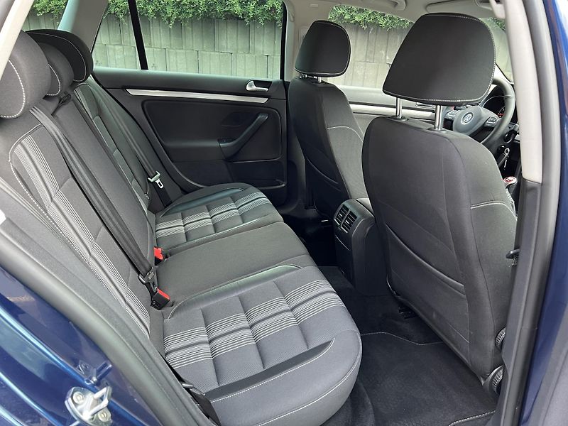 Volkswagen Golf 1.2 TSi 77 kW PO ROZVODECH - fotka 8 z 15