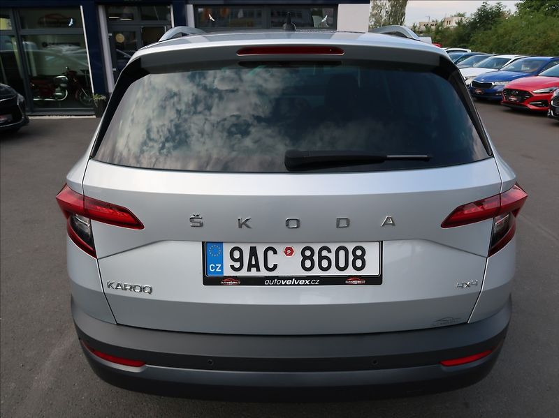 Škoda Karoq 2,0 TDi,110kW,Style,1majČR,4X4 - fotka 8 z 30