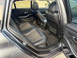 BMW Řada 3 Kombi 330i 190kW závěs  - náhled 17