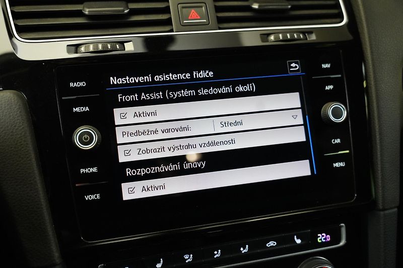 Volkswagen Golf - fotka 19 z 24