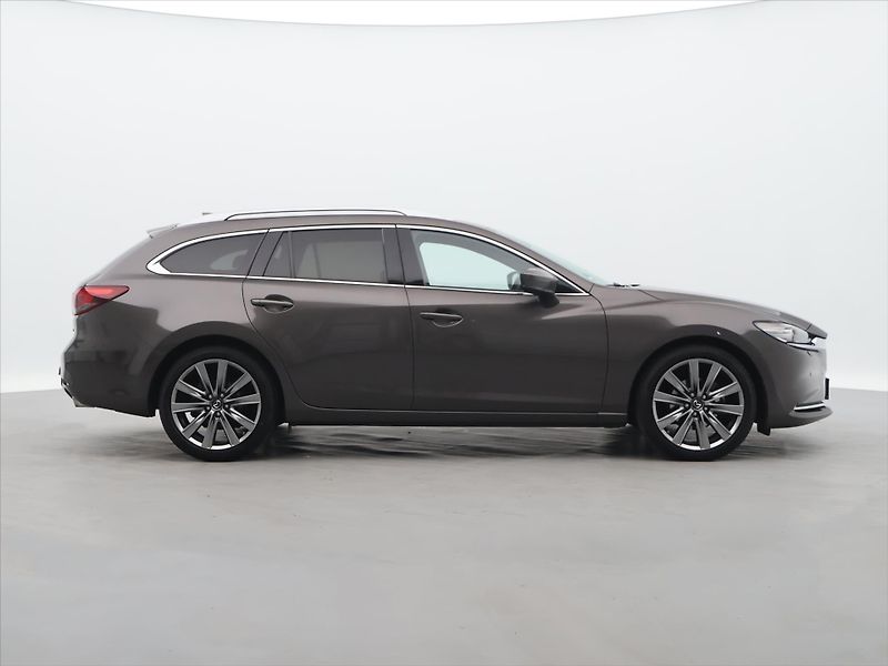 Mazda 6 2.5 G194 Aut. Revolution 1.Maj - fotka 8 z 40