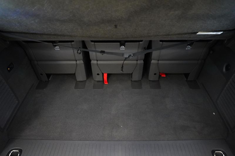 Volkswagen Multivan - fotka 26 z 28