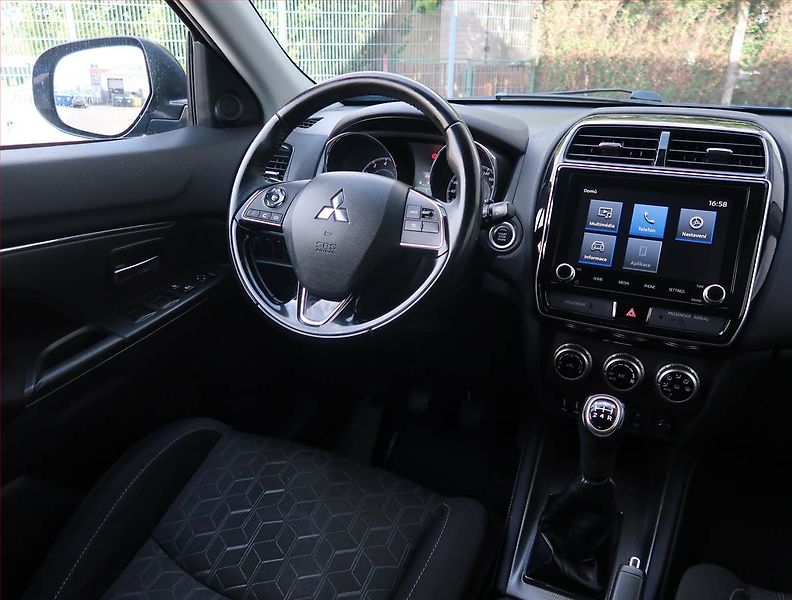 Mitsubishi ASX (2020) 2.0 MIVEC, ČR,1.maj - fotka 7 z 18