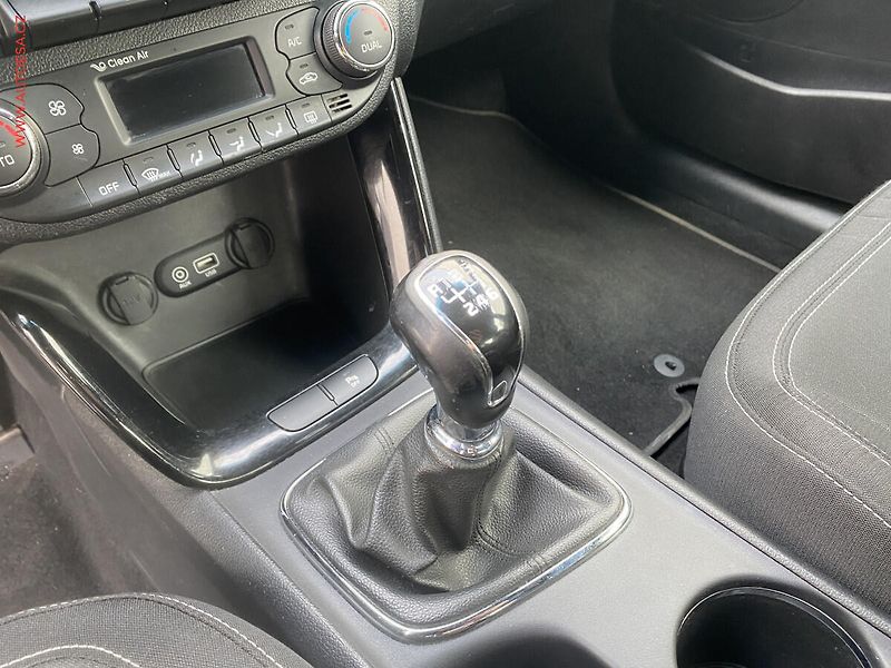 Kia Ceed (2016) 1.6 CRDi, GT Line - fotka 14 z 16