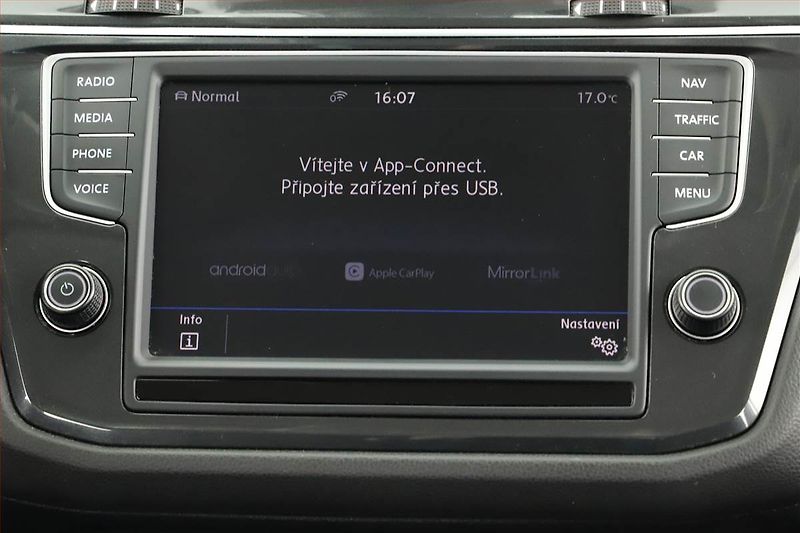 Volkswagen Tiguan (2017) 2.0 TDI - fotka 18 z 20
