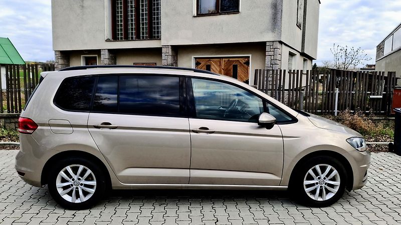 Volkswagen Touran 1.4TSI 7míst servisní historie - fotka 14 z 50