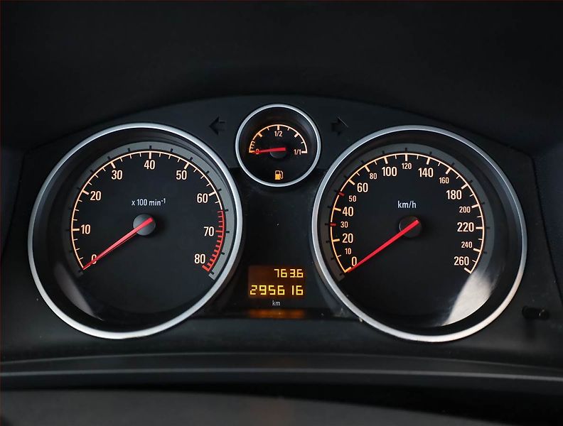 Opel Zafira (2008) 1.8, 7 míst, po STK, Tažné - fotka 8 z 18