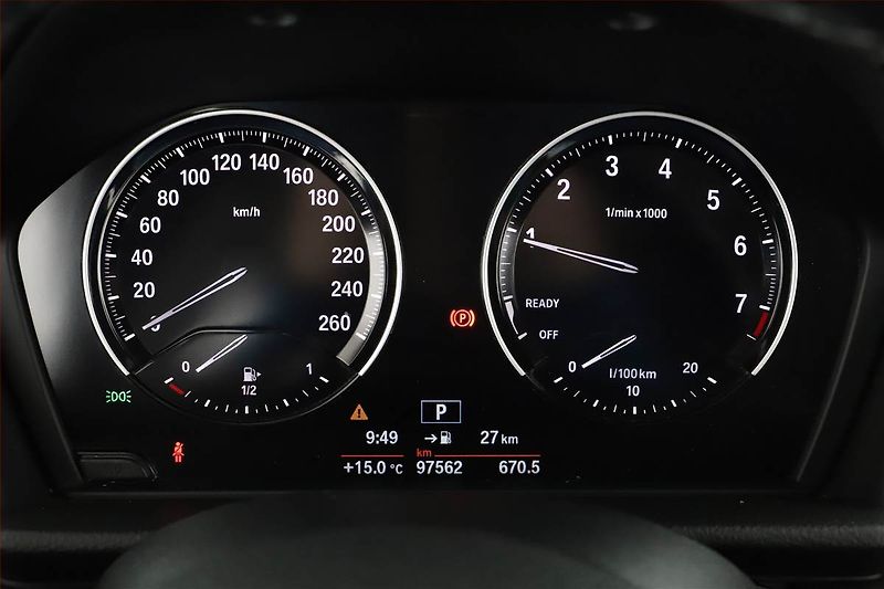 BMW Řada 2 (2018) 218i Gran Tourer, Automat - fotka 8 z 20