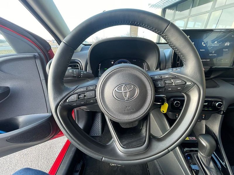 Toyota Yaris 1.5 Hybrid 116HP Style - fotka 18 z 27
