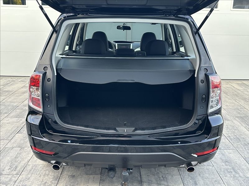 Subaru Forester 2,0 150PS  Comfort A/T 4x4 - fotka 36 z 50