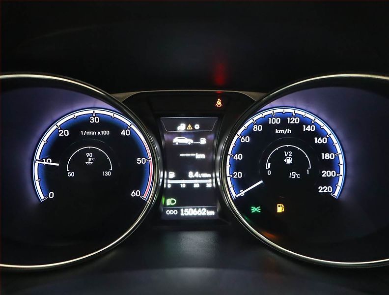 Hyundai ix35 (2013) 2.0 CRDi, 4X4, Xenony - fotka 11 z 18
