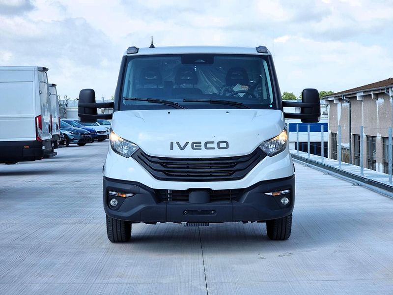 Iveco Daily (2026) 35S16,kamera,3r záruka - fotka 2 z 11