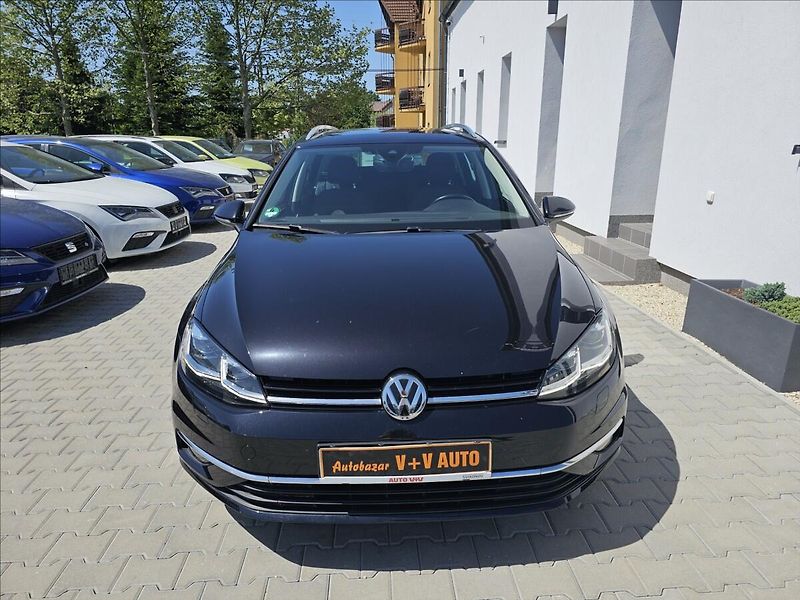 Volkswagen Golf 1,4TSi 110KW DSG Highline - fotka 2 z 50