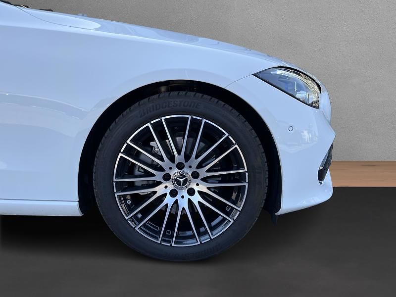 Mercedes-Benz Třídy C 200 4MATIC Avantgarde - fotka 9 z 18