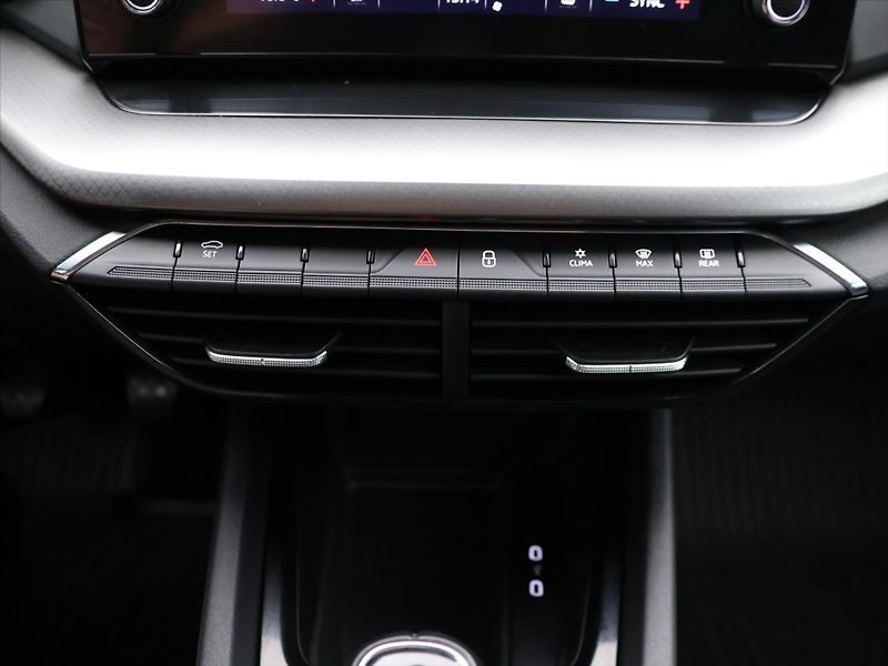 Škoda Octavia 1,5 TSI 110KW AMBITION LED CZ - fotka 19 z 27