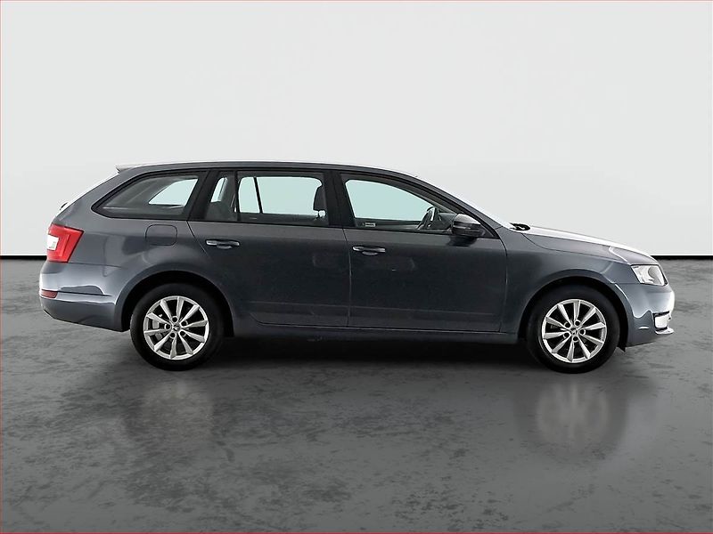 Škoda Octavia (2016) Ambition 1.6 TDI, Tempomat - fotka 6 z 18