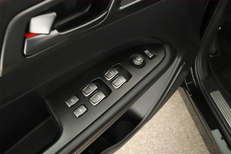 SsangYong Musso (2022) 2.2 e-XDi - fotka 14 z 17