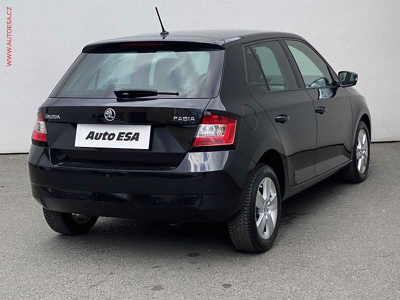Škoda Fabia (2016) 1.2 TSi, Style, výhřev sed - fotka 4 z 16