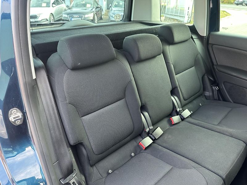 Škoda Yeti (2013) 2.0TDI ČR ser.knížka - fotka 16 z 28