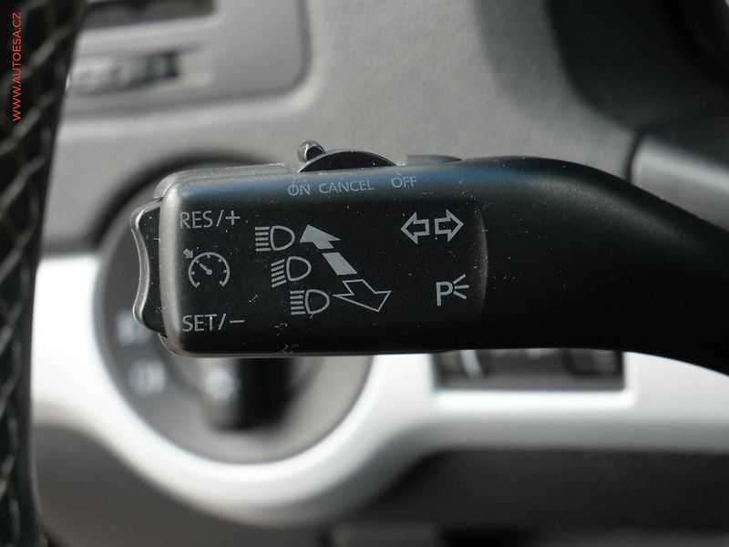 Škoda Octavia (2009) 1.9 TDi, Ambiente - fotka 15 z 24