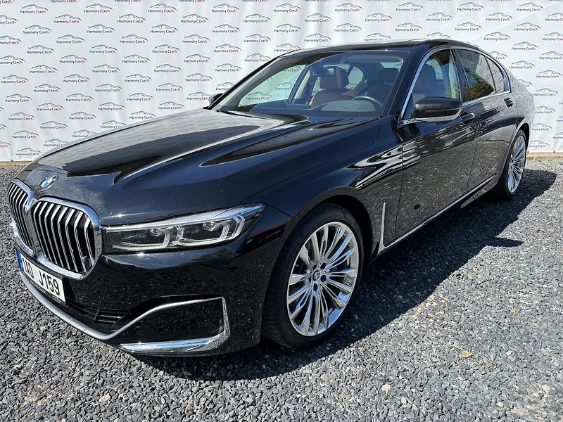 BMW Řada 7 (2020) 730d, 195kW, Premium Selection - fotka 3 z 20