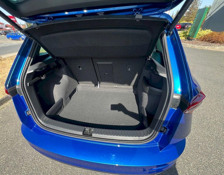 Škoda Karoq (2025) Sportline 1.5TSi 110kW 7°autom - fotka 15 z 33
